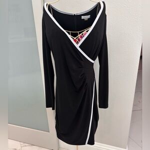 Calvin Klein Black/White Wrap Dress Women’s Size 6